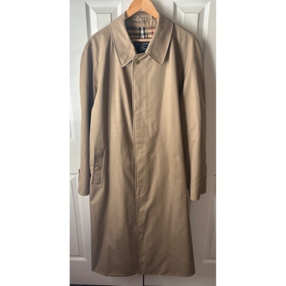VINTAGE Burberrys' Tan Gabardine Nova Check Lined Trench Car Coat 46L